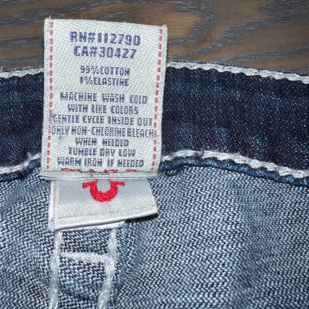 True Religion Jeans Womens 32x33 Billy Blue Dark Wash Denim White Thread - Picture 11 of 11